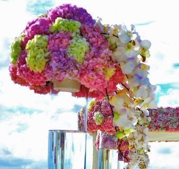 egyedi luxus dekoráció esküvői virág dekoráció #menyasszony #dekoráció rendezvény